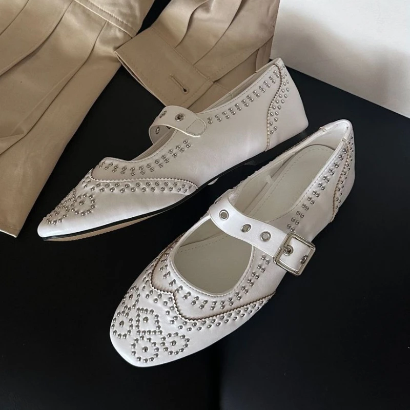 Retro Rivet Buckle Design Flat - đánh giá và giá Shoes For Women Flats