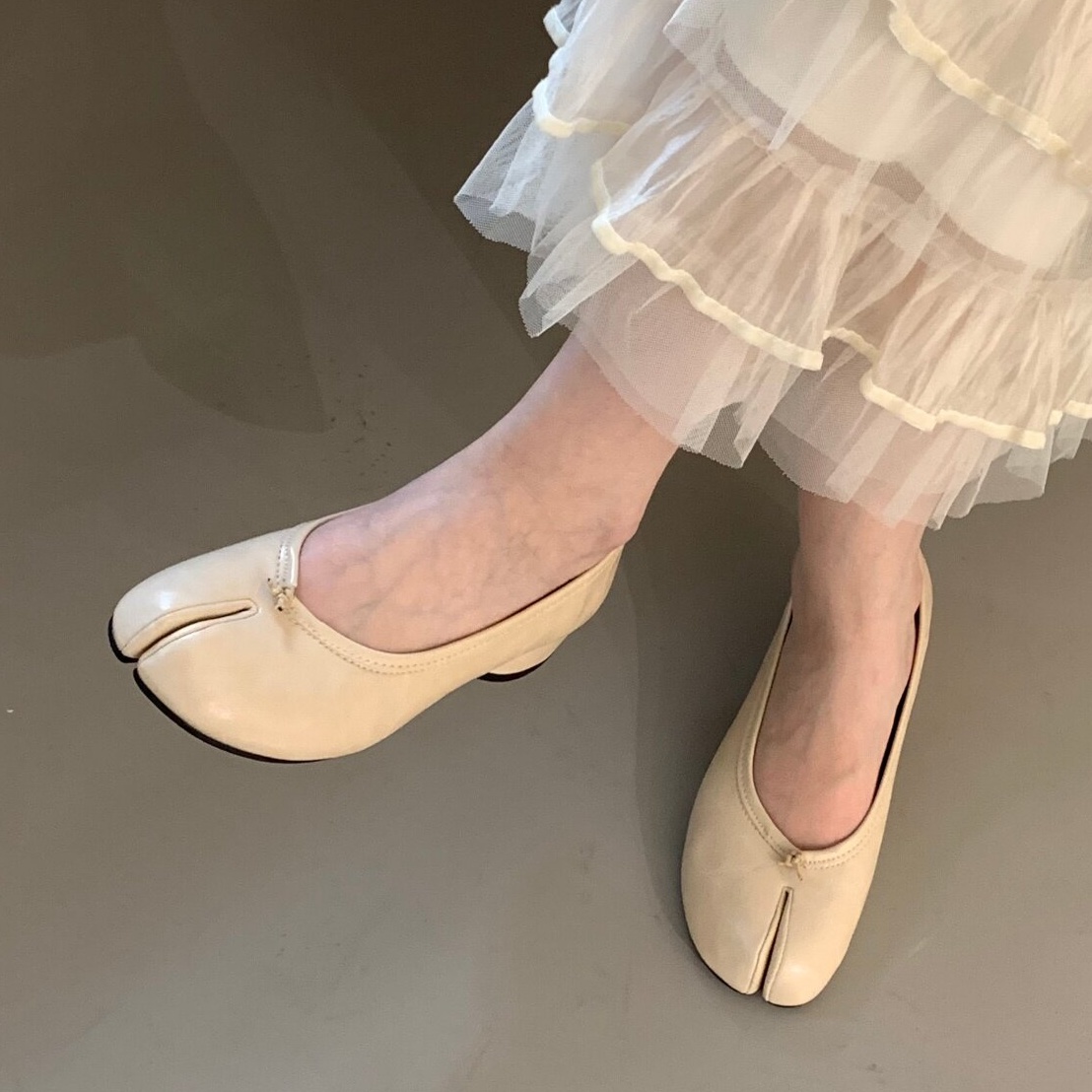 Bailamos Nữ Gót Thấp Chia Mũi  - đánh giá và giá Shoes For Women Flats