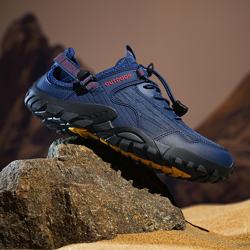 Classic Black Red Women Hiking - đánh giá và giá Women Shoes Big W