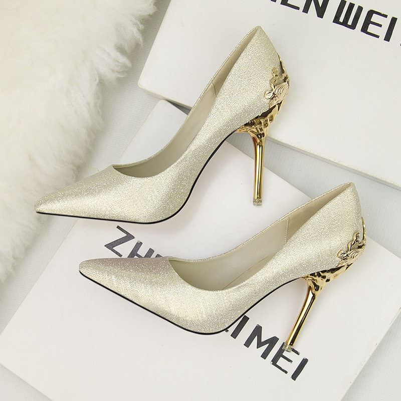 Mới Chạm Khắc Kim Loại Gót Cướ - đánh giá và giá Wide Fit Heels